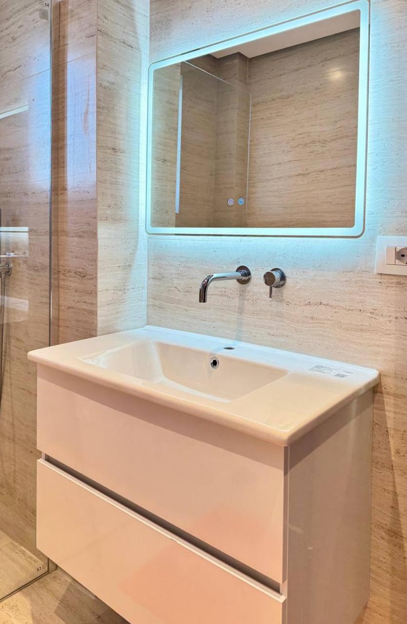 Appartamento Viola Sea View Penthouse Sarandë Esterno foto