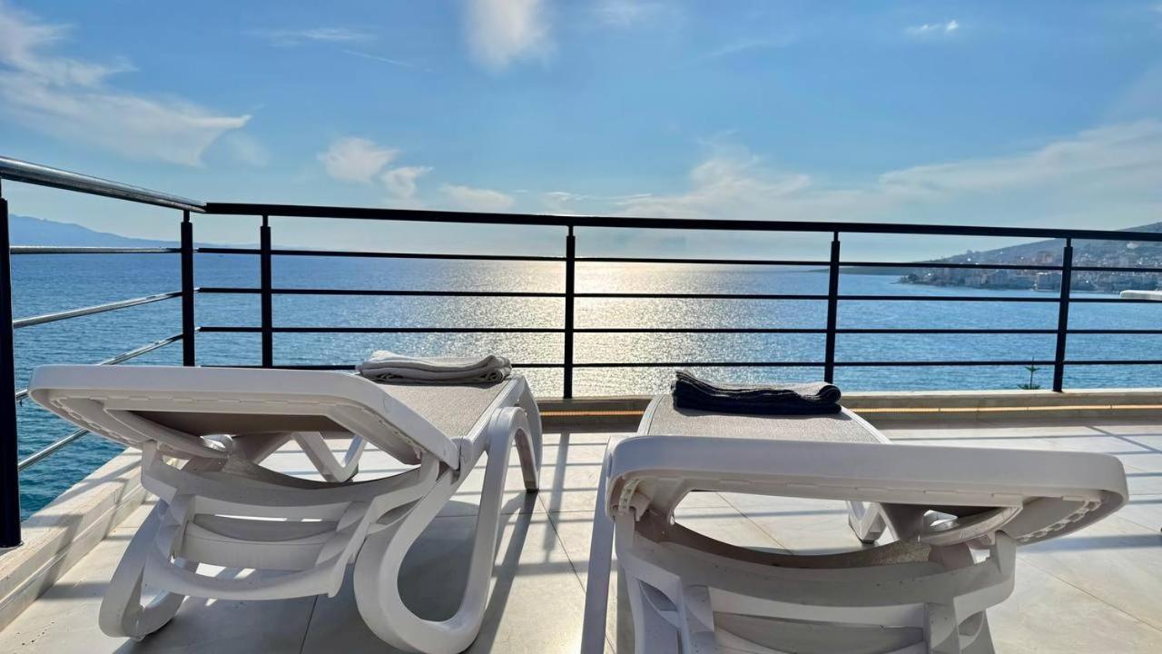 Appartamento Viola Sea View Penthouse Sarandë Esterno foto